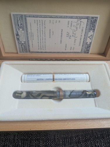Fountain pen visconti voyager - pen,