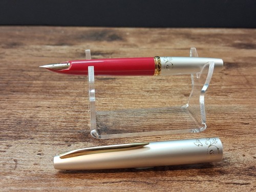 Pilot elite fountain pen 18k - elite,